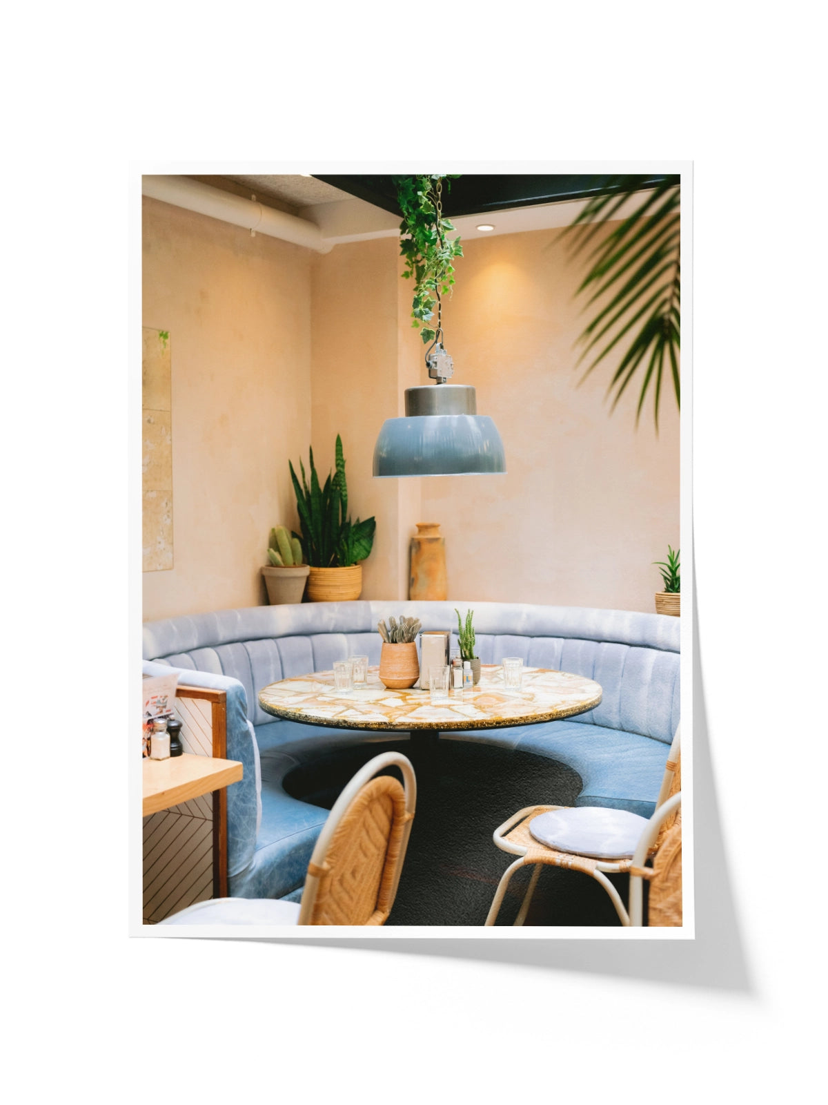 Paris Modern Cafe
