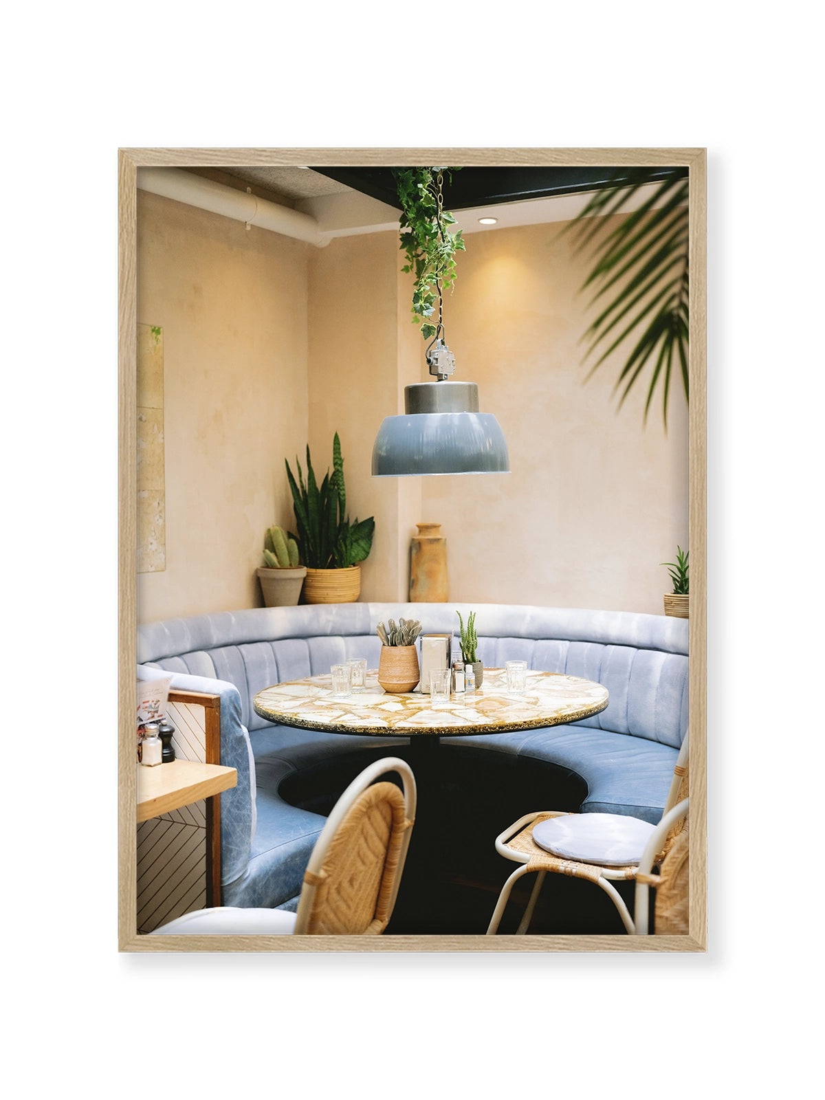 Paris Modern Cafe