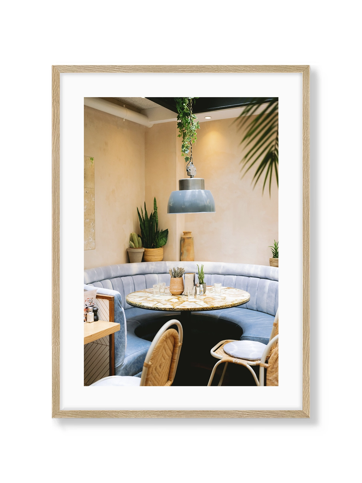 Paris Modern Cafe