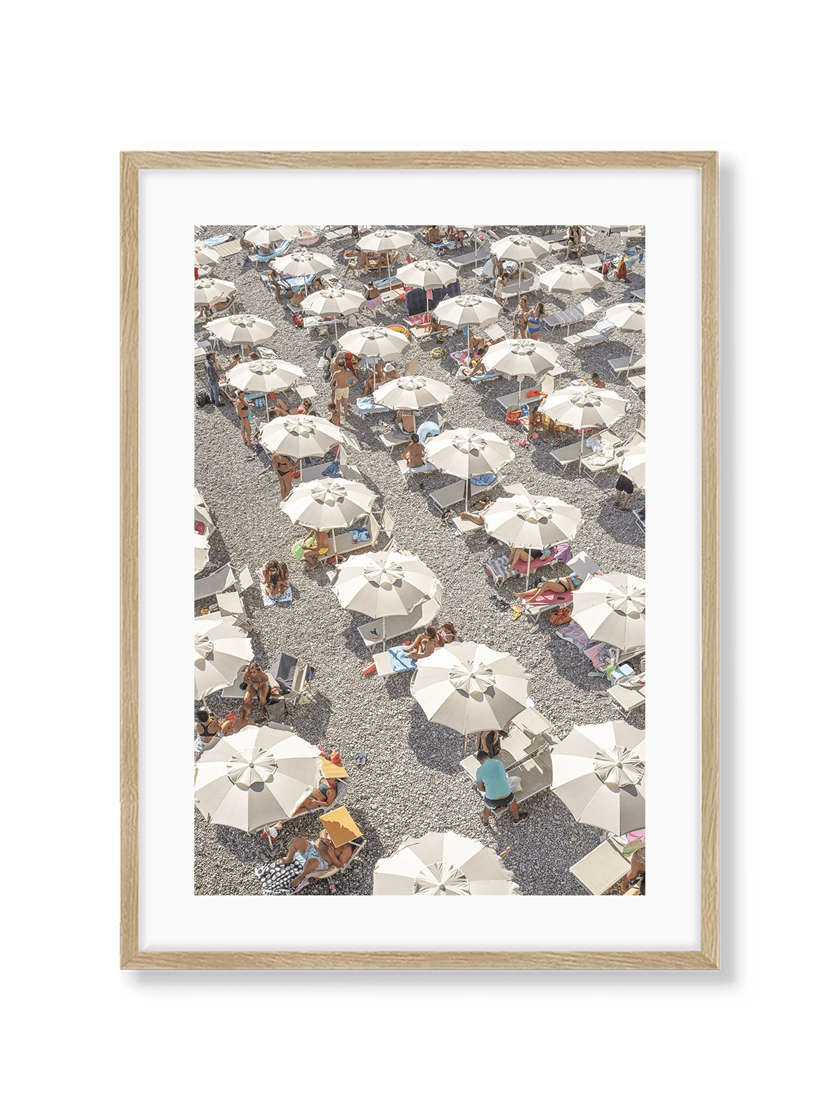 Amalfi Beach Umbrellas - Lámina de Henrike Schenk - Decora tu casa en Nomadart