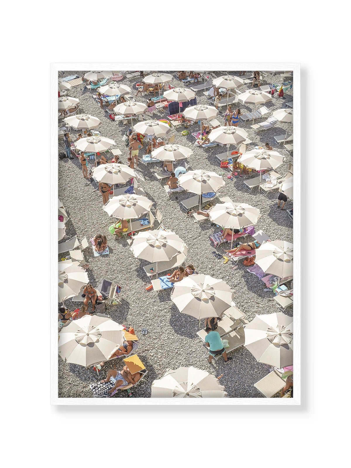 Amalfi Beach Umbrellas - Lámina de Henrike Schenk - Decora tu casa en Nomadart