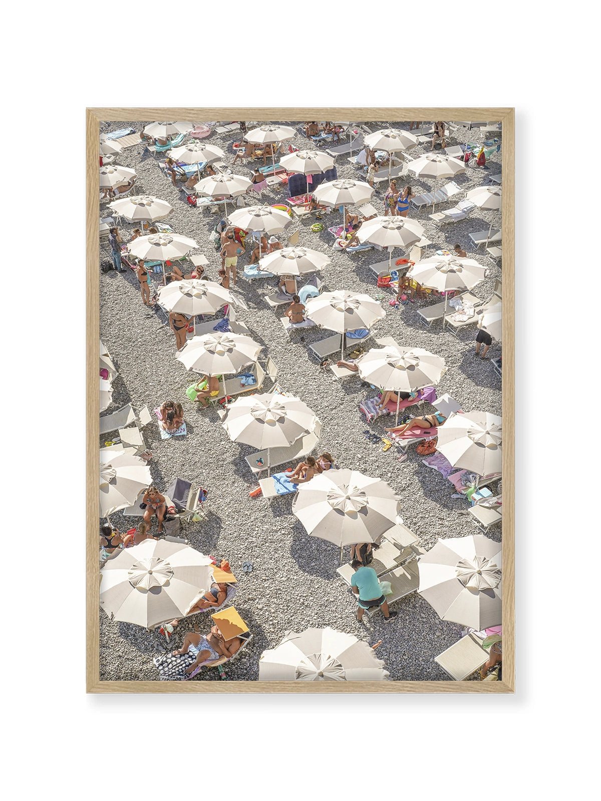 Amalfi Beach Umbrellas - Lámina de Henrike Schenk - Decora tu casa en Nomadart